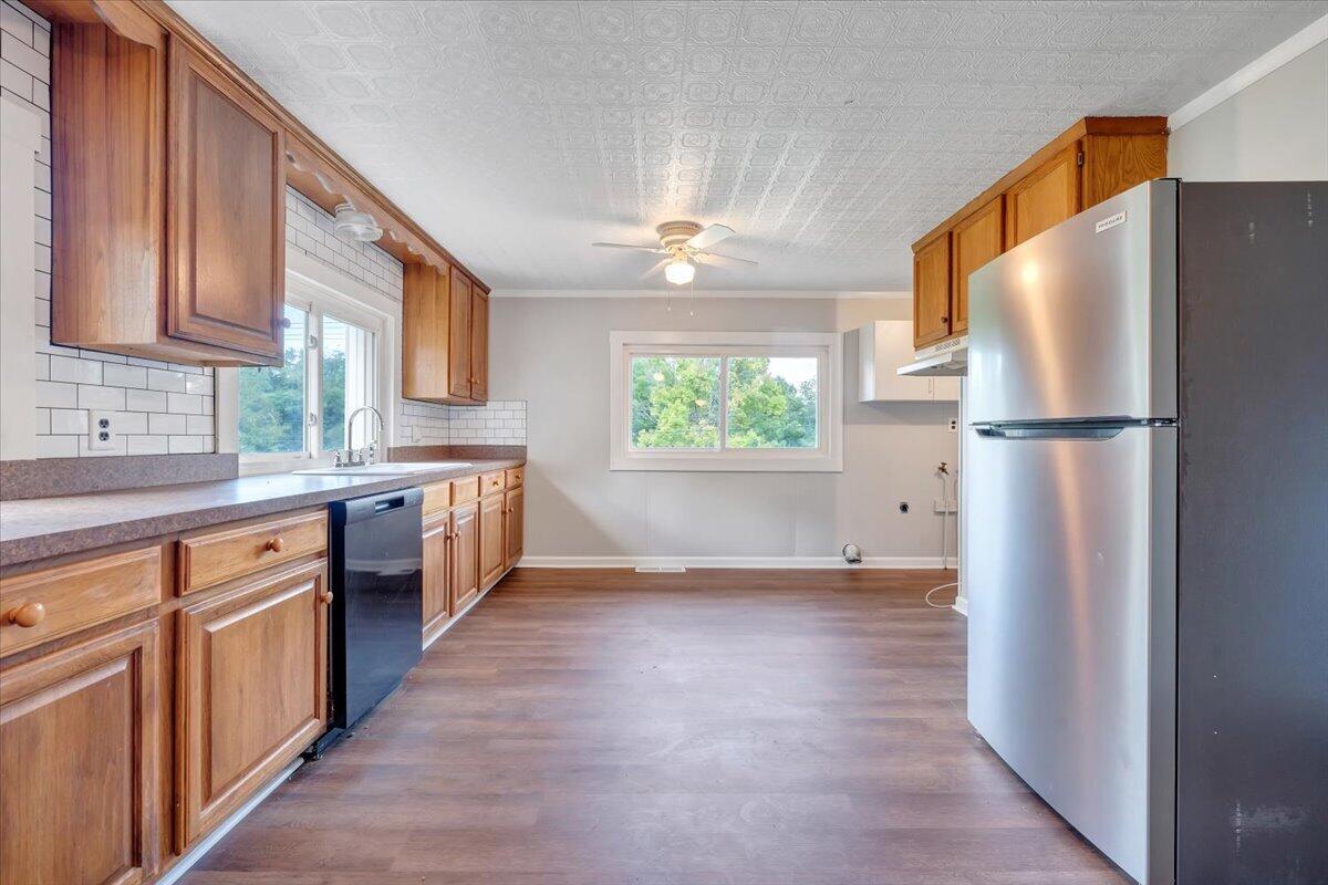 6058 Old Rte 11 Dublin, VA 24084 - Photo 10 of 42 10-MIB06965