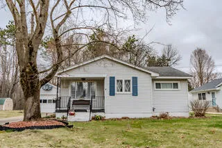 $175,900 | 202 Engle Drive, Olivet, MI 49076