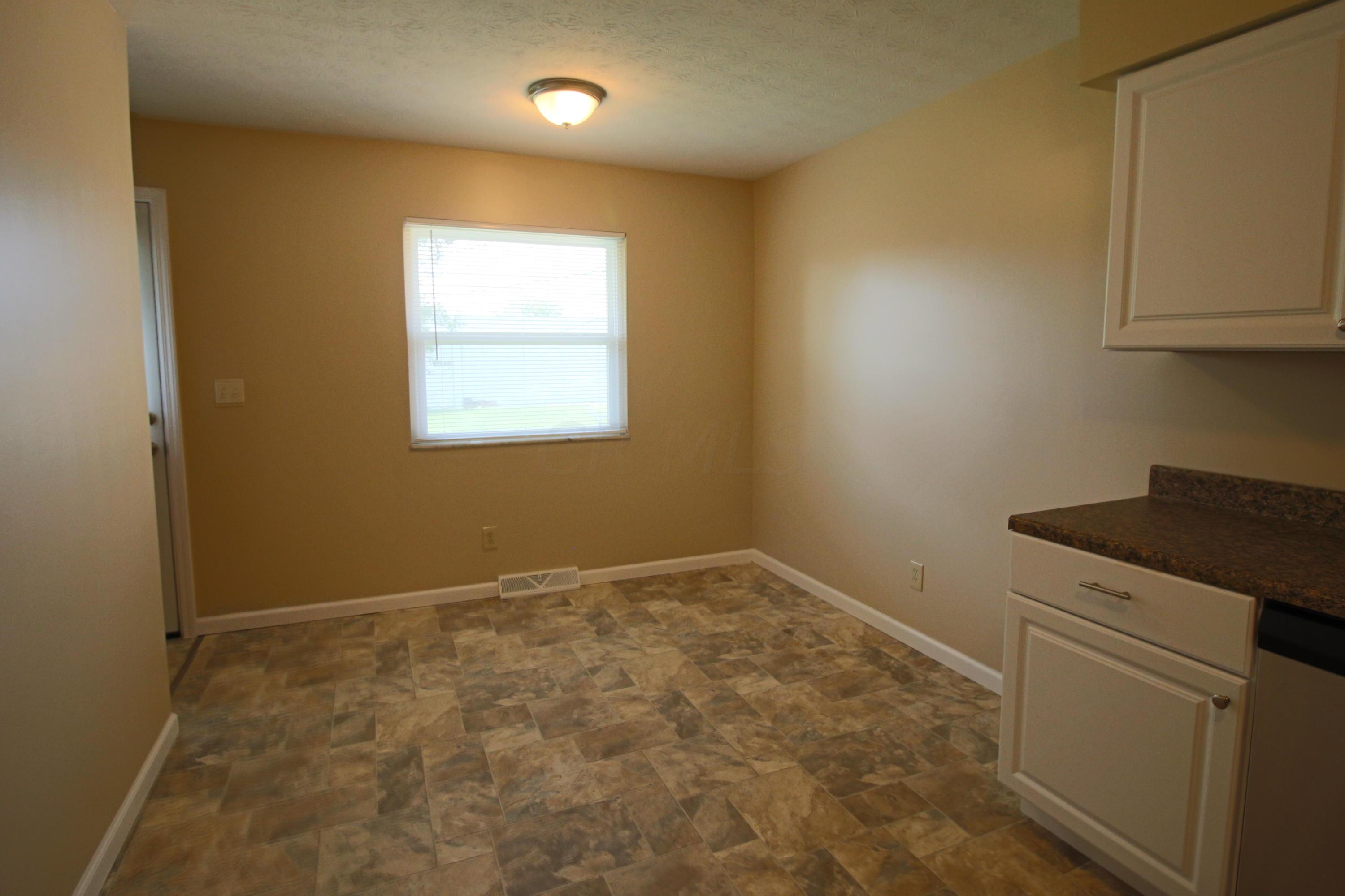 3943 Beulah Road Columbus, OH 43224 - Photo 7 of 16