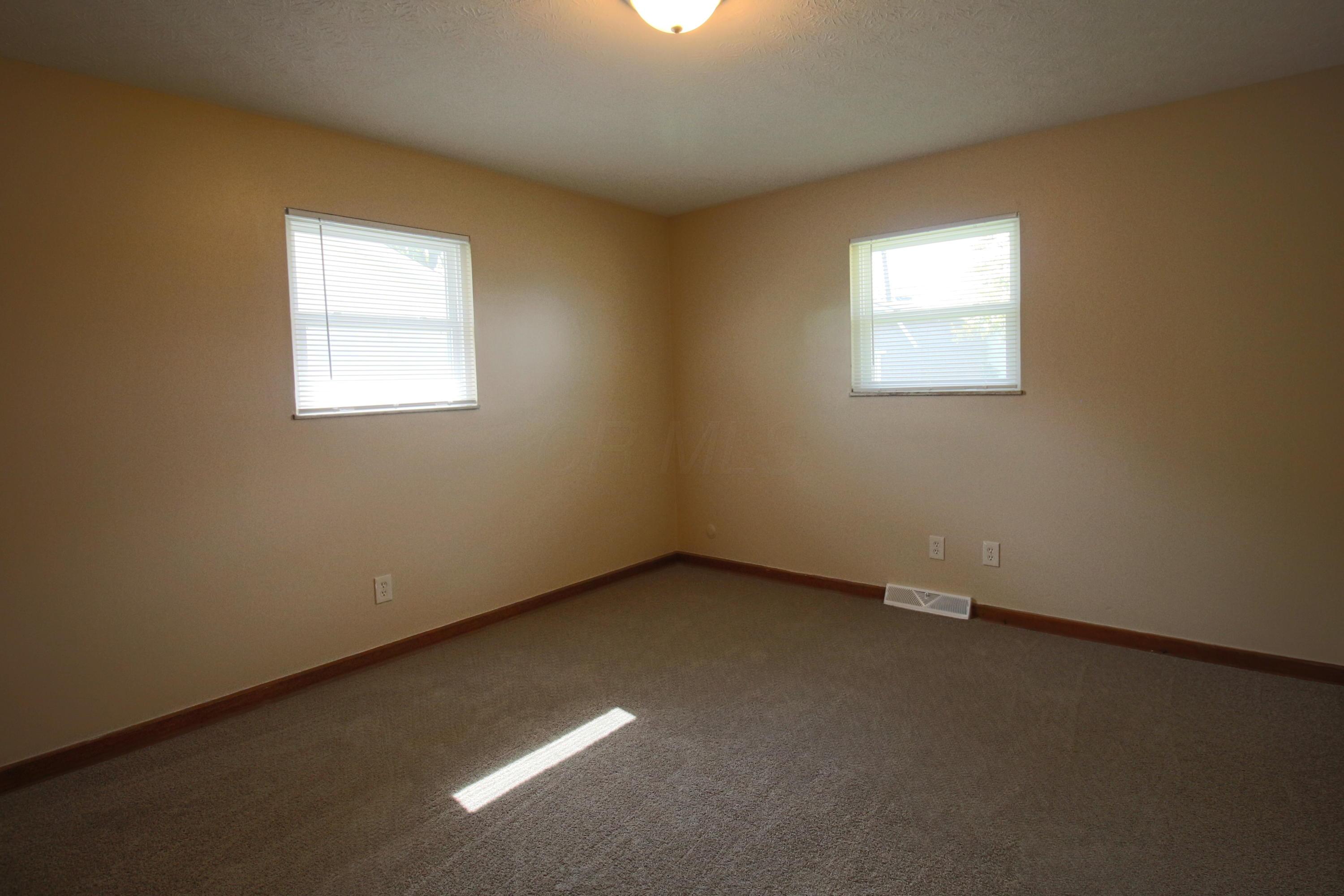 3943 Beulah Road Columbus, OH 43224 - Photo 8 of 16