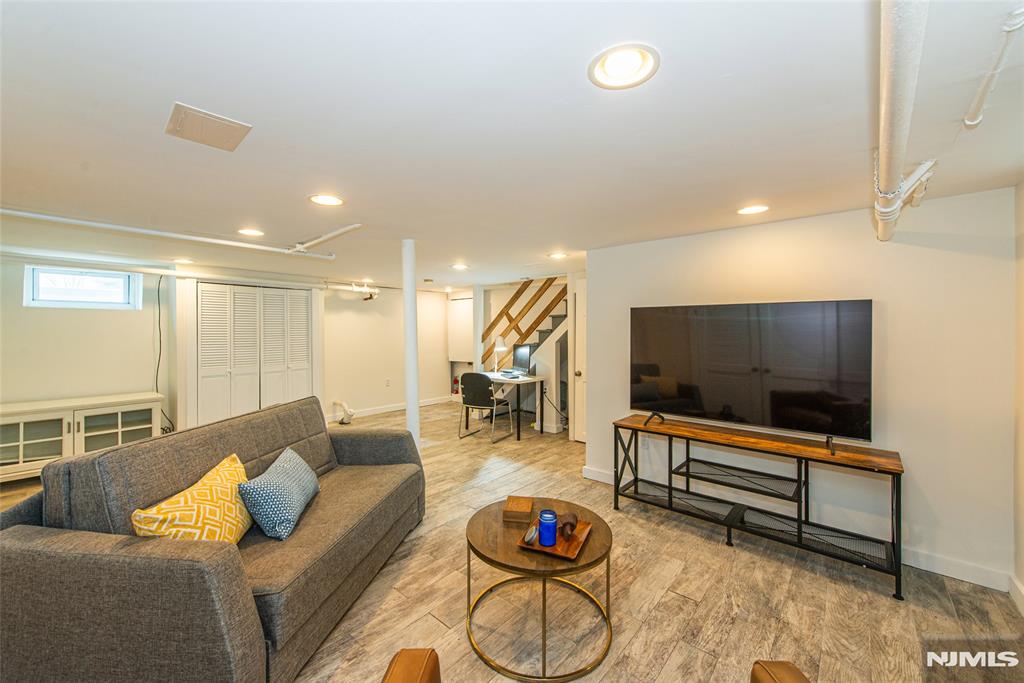 14 Northview Avenue Montclair, NJ 07043 - Photo 30 of 39