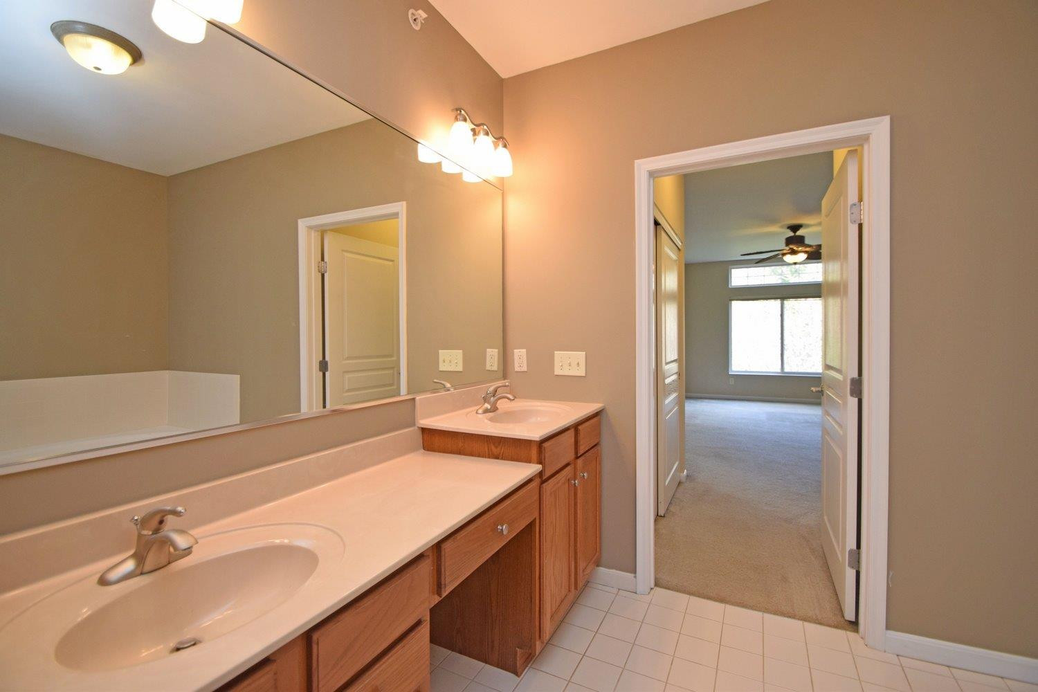 533 Rivers Breeze Drive Ludlow, KY 41016 - Photo 14 of 27