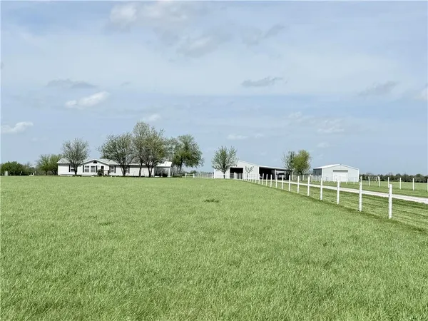 $1,200,000 | 22176 East 1100th Road, Pleasanton, KS 66075