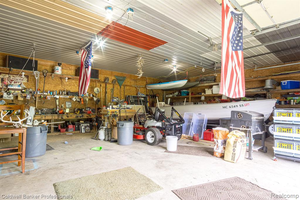 382 Angle Road Lapeer, MI 48446 - Photo 52 of 61