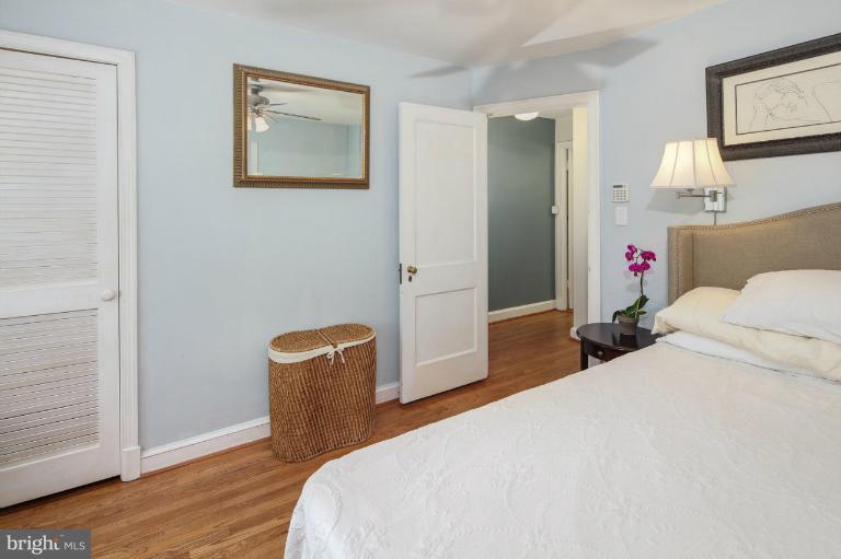 2030 Tunlaw Road Northwest Washington, DC 20007 - Photo 22 of 30 Bedroom (Master)