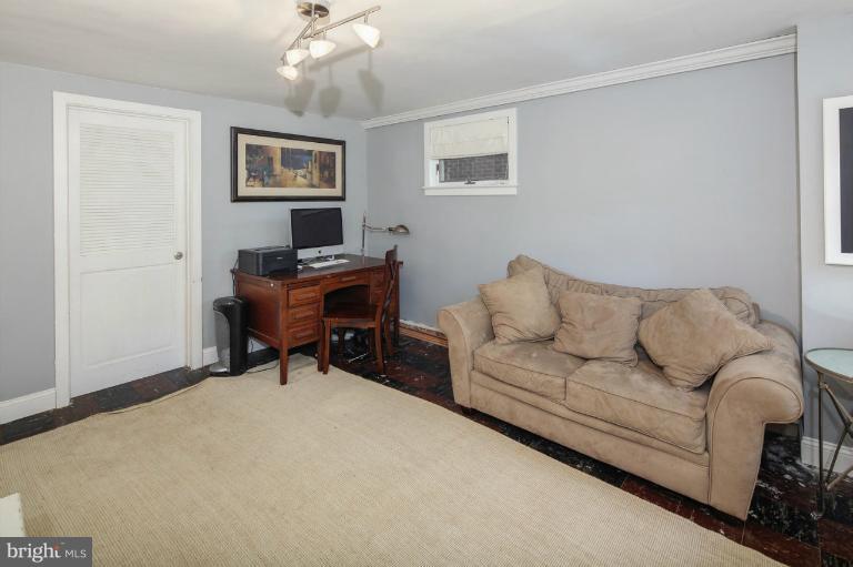 2030 Tunlaw Road Northwest Washington, DC 20007 - Photo 23 of 30 Bedroom