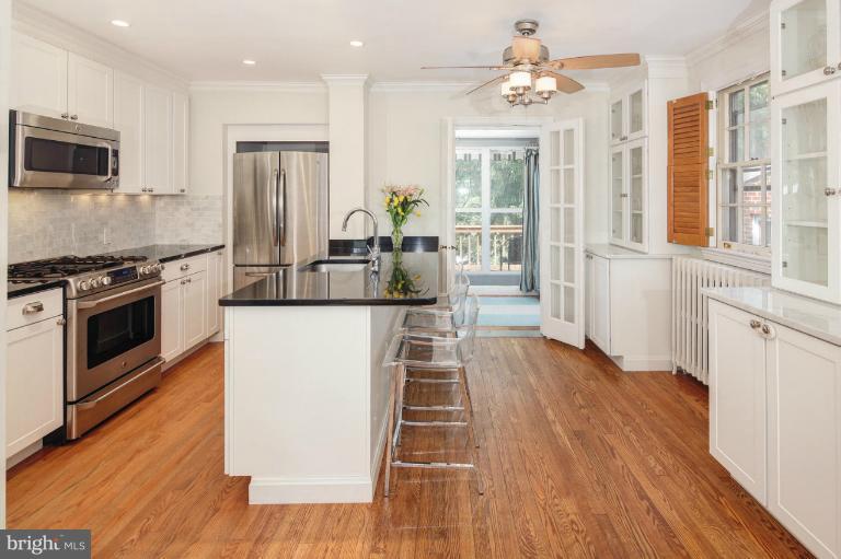 2030 Tunlaw Road Northwest Washington, DC 20007 - Photo 26 of 30 Kitchen