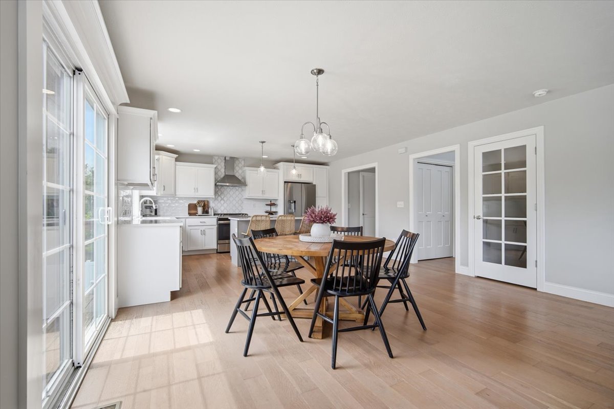 5407 Ferryman Road Bloomington, IL 61705 - Photo 13 of 61 Gallery Image 13