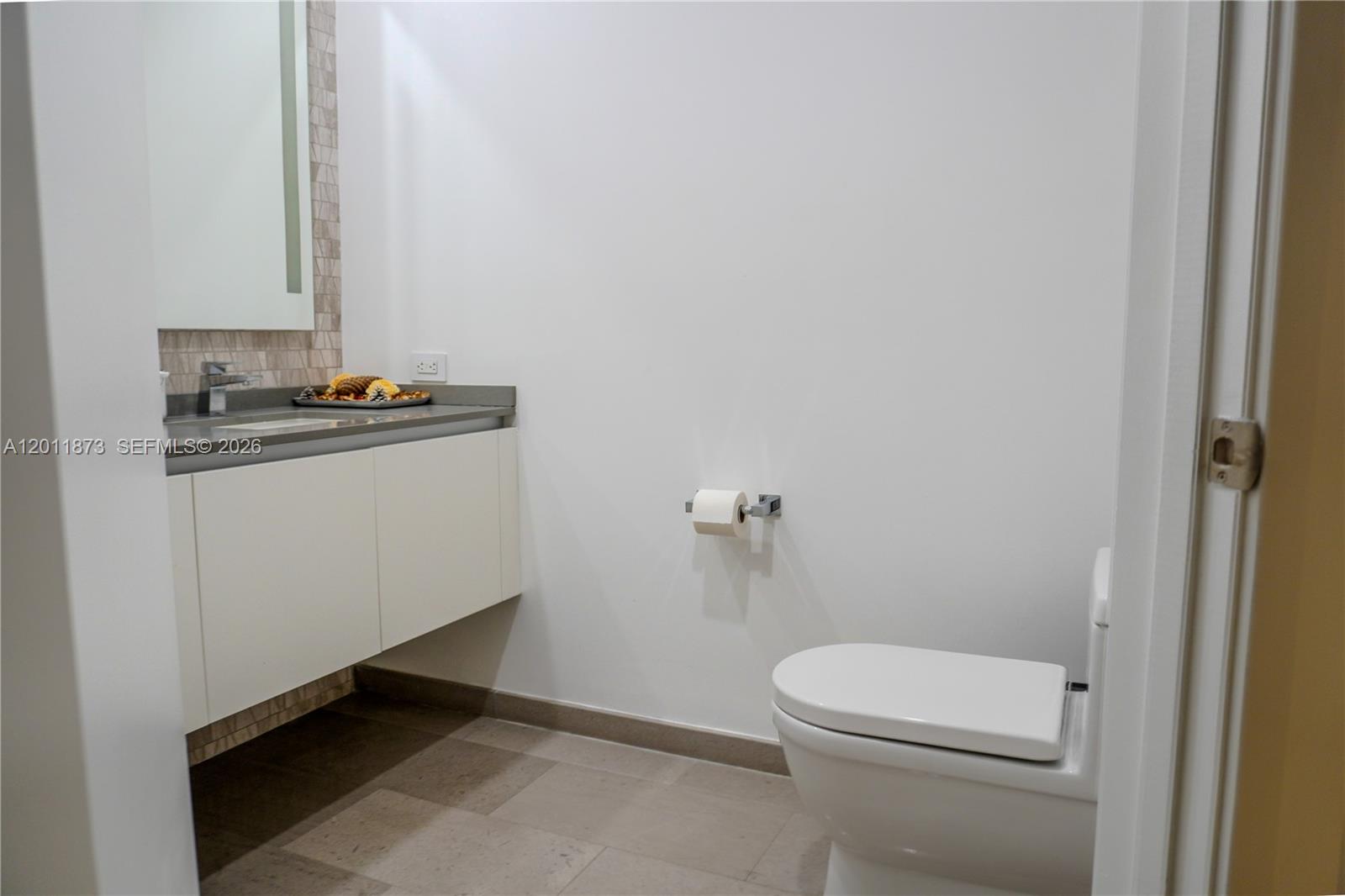 88 Southwest 7th Street, Unit 2112 Miami, FL 33130 - Photo 30 of 33