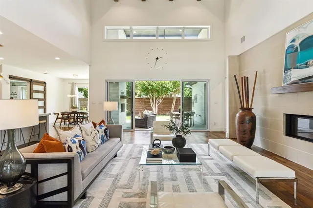 $2,995,000 | 5960 Williamstown Road, Dallas, TX 75230