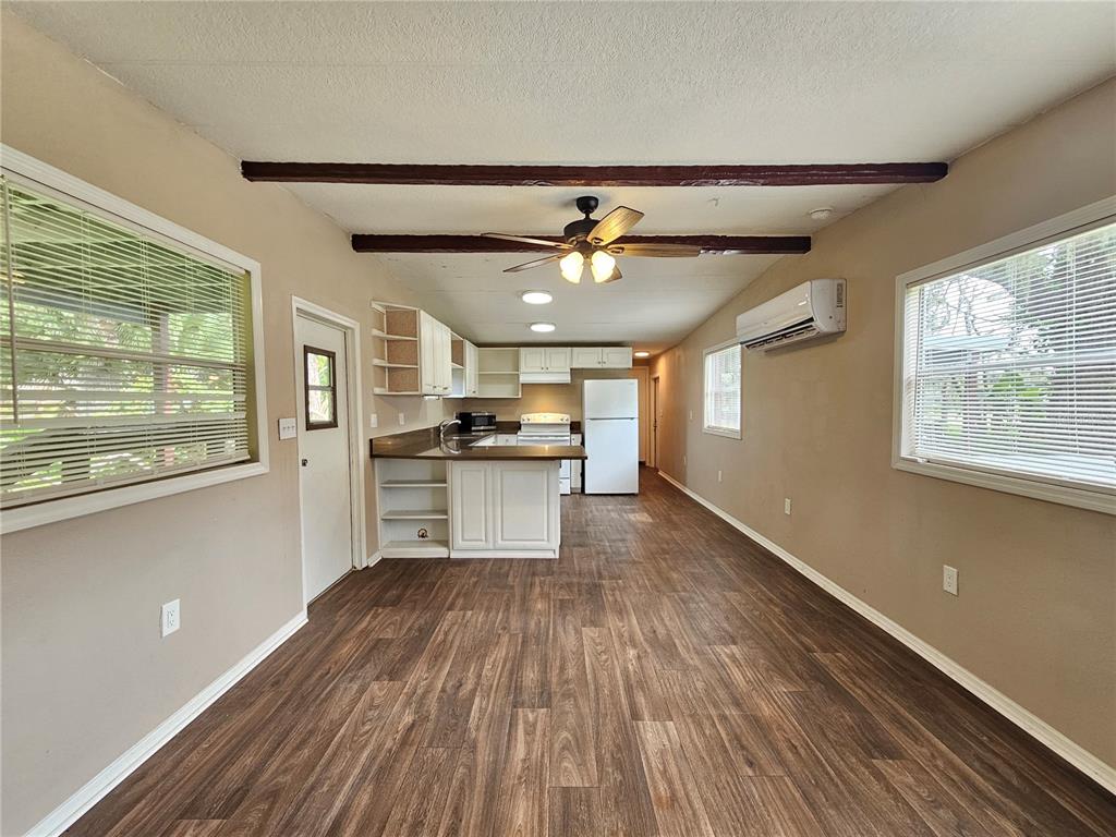 37826 Daughtery Road Zephyrhills, FL 33541 - Photo 7 of 19 Gallery Image 7