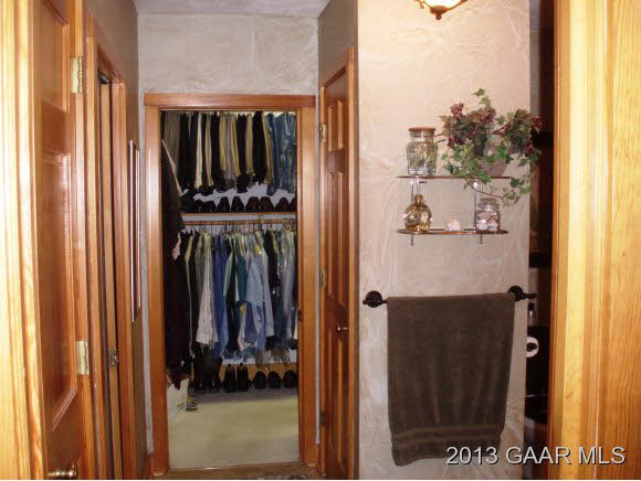 1004 Commerce Road Staunton, VA 24401 - Photo 13 of 35 Gallery Image 13