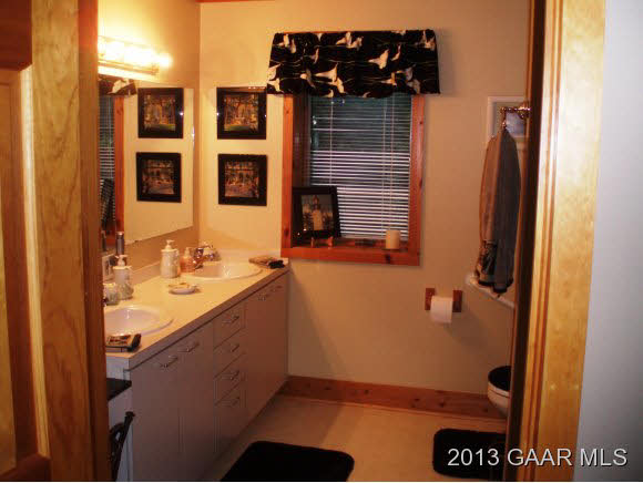 1004 Commerce Road Staunton, VA 24401 - Photo 22 of 35 Gallery Image 22