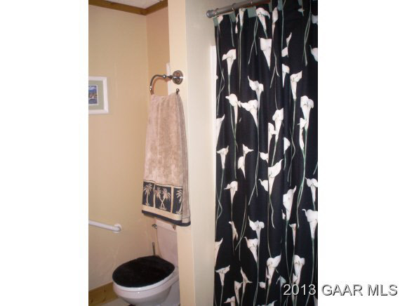 1004 Commerce Road Staunton, VA 24401 - Photo 23 of 35 Gallery Image 23