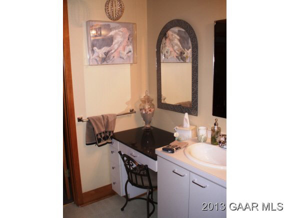 1004 Commerce Road Staunton, VA 24401 - Photo 24 of 35 Gallery Image 24