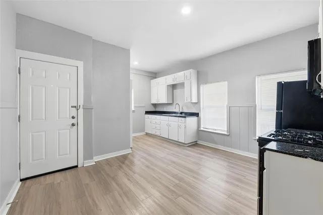 $219,900 | 3018 Sappington Place, Fort Worth, TX 76116