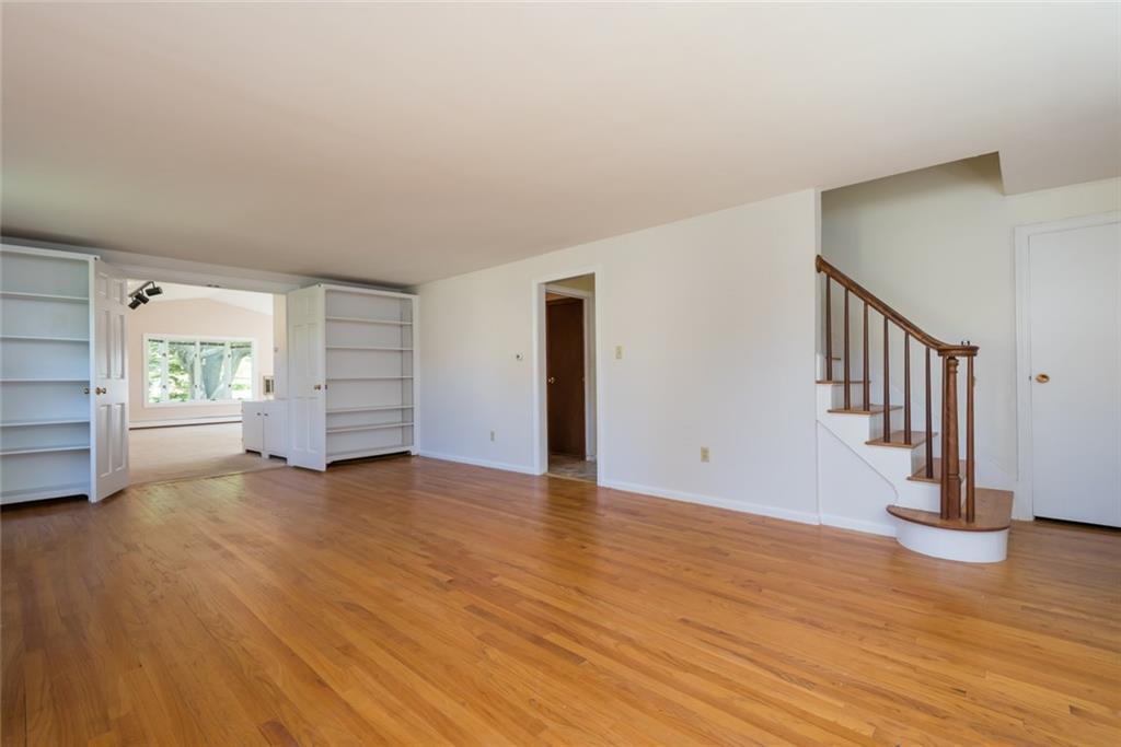 19 Eastfield Road Cape Elizabeth, ME 04107 - Photo 11 of 28 Photo