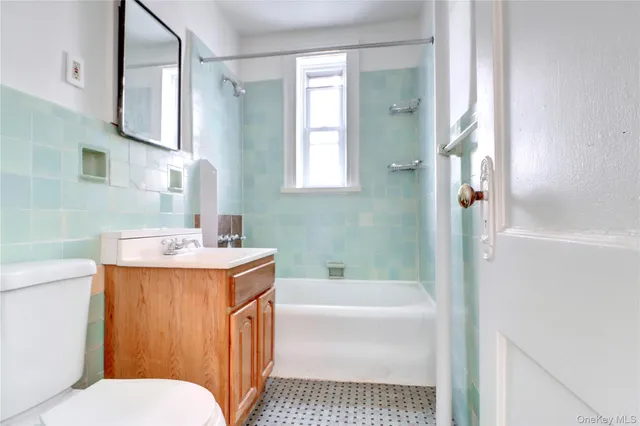 $1,600,000 | 88-01 107th Street | Richmond Hill