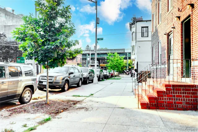 $1,600,000 | 88-01 107th Street | Richmond Hill