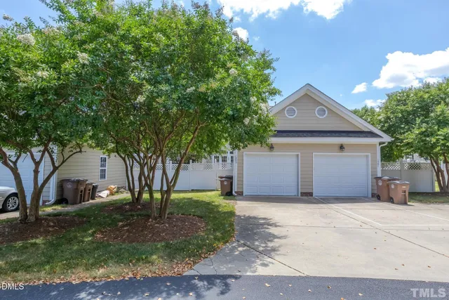 $1,875 | 1303 FairView Club Drive, Wake Forest, NC 27587