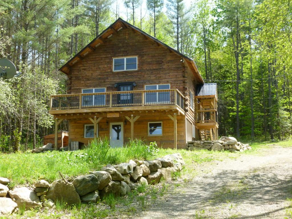 282 Coventry Road Benton, NH 03785 - Photo 2 of 36