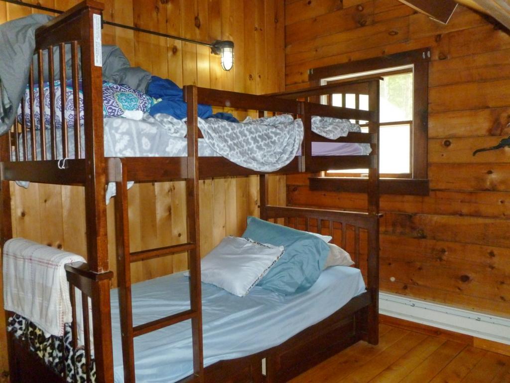 282 Coventry Road Benton, NH 03785 - Photo 14 of 36