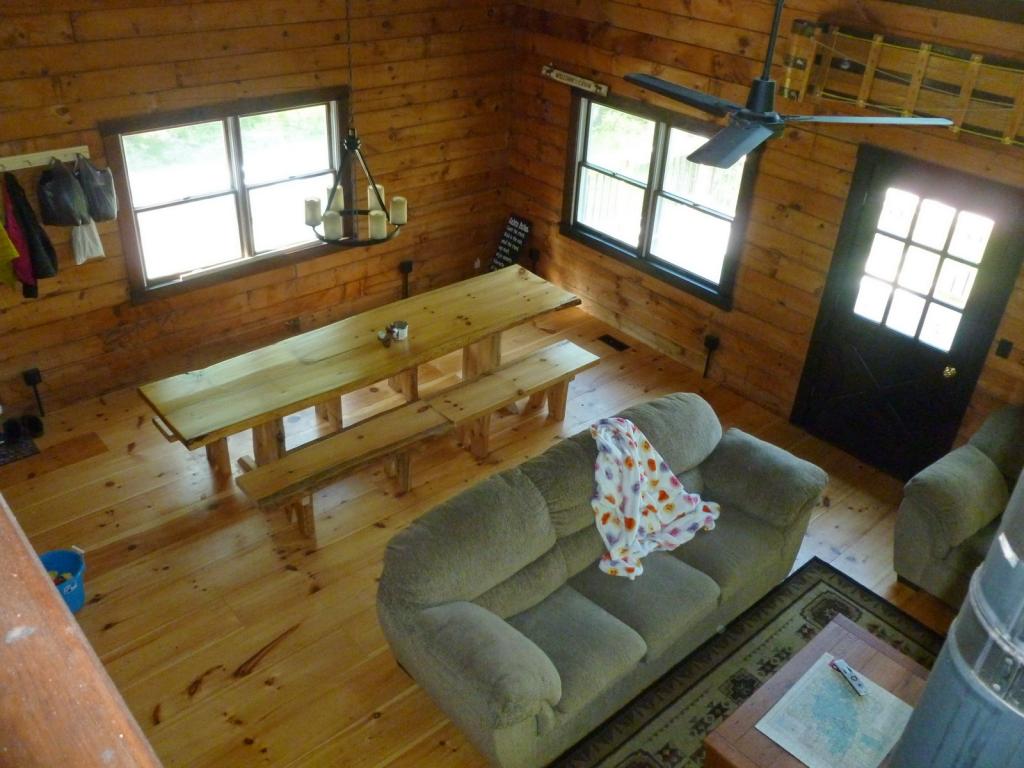 282 Coventry Road Benton, NH 03785 - Photo 4 of 36