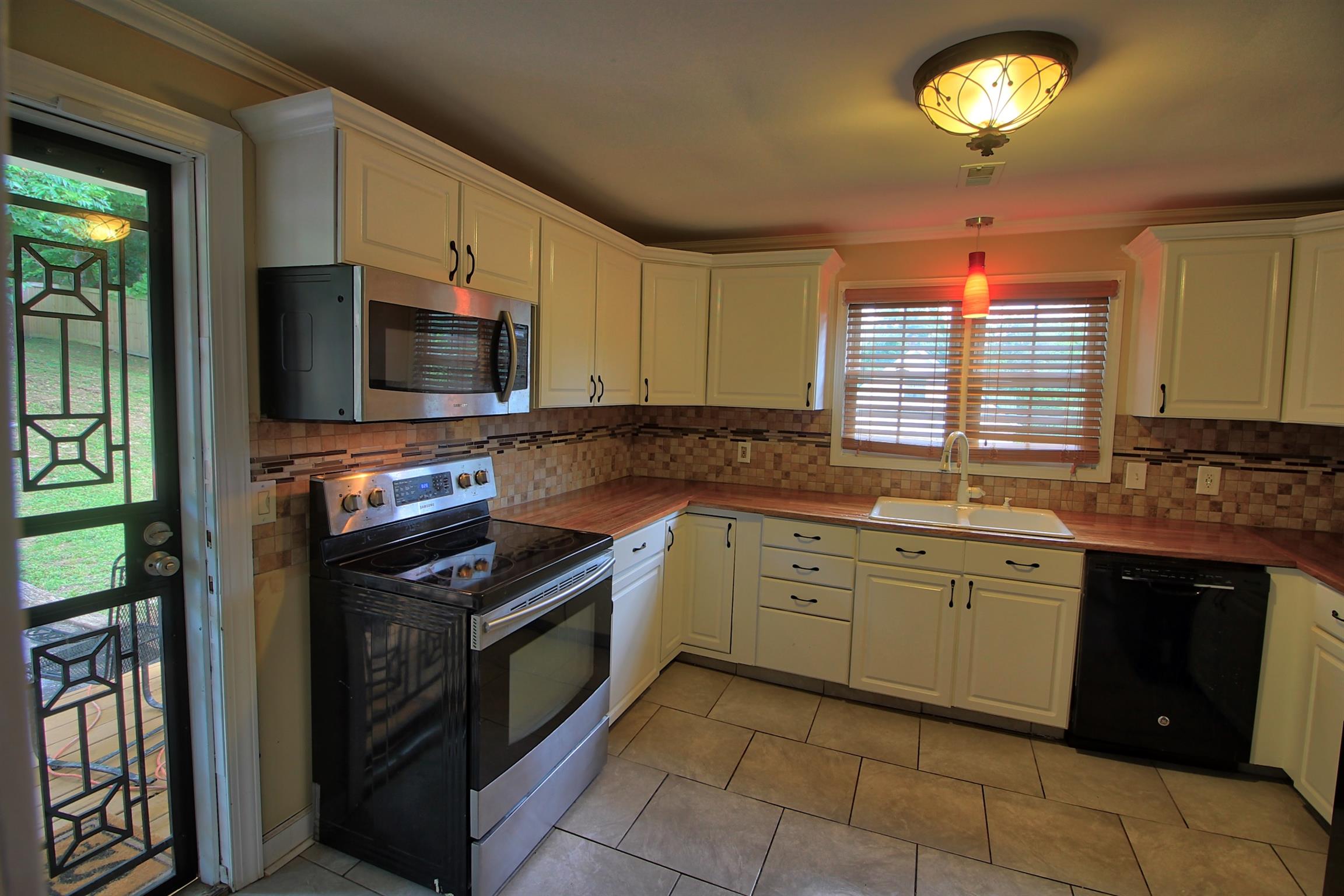 1284 Campbell Road Goodlettsville, TN 37072 - Photo 5 of 30 Gallery Image 5