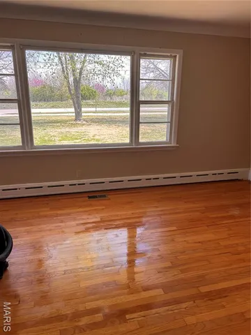 $425,000 | 473 North Lincoln Drive, Troy, MO 63379