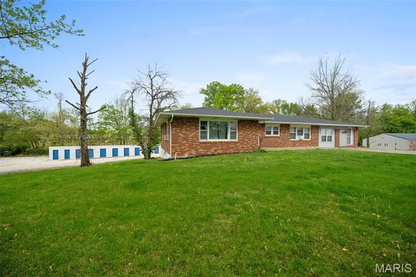 $380,000 | 473 North Lincoln Drive, Troy, MO 63379