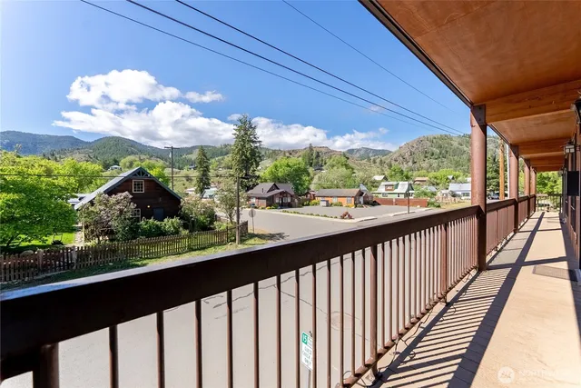 a house view with a outdoor space