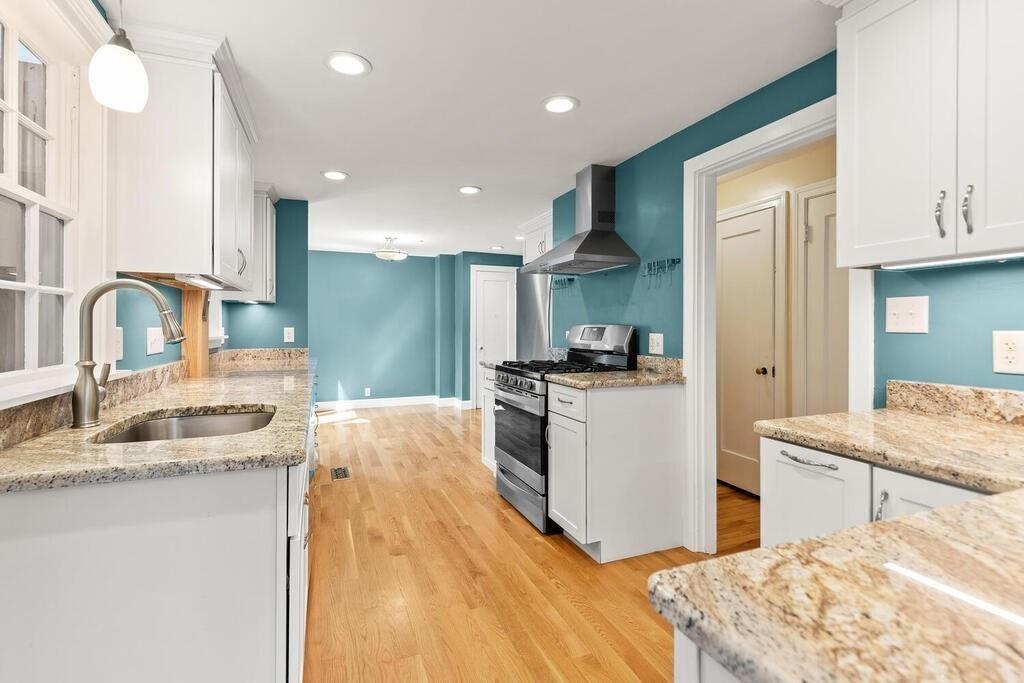 15 Elmhurst Road Stoneham, MA 02180 - Photo 17 of 32 Gallery Image 17