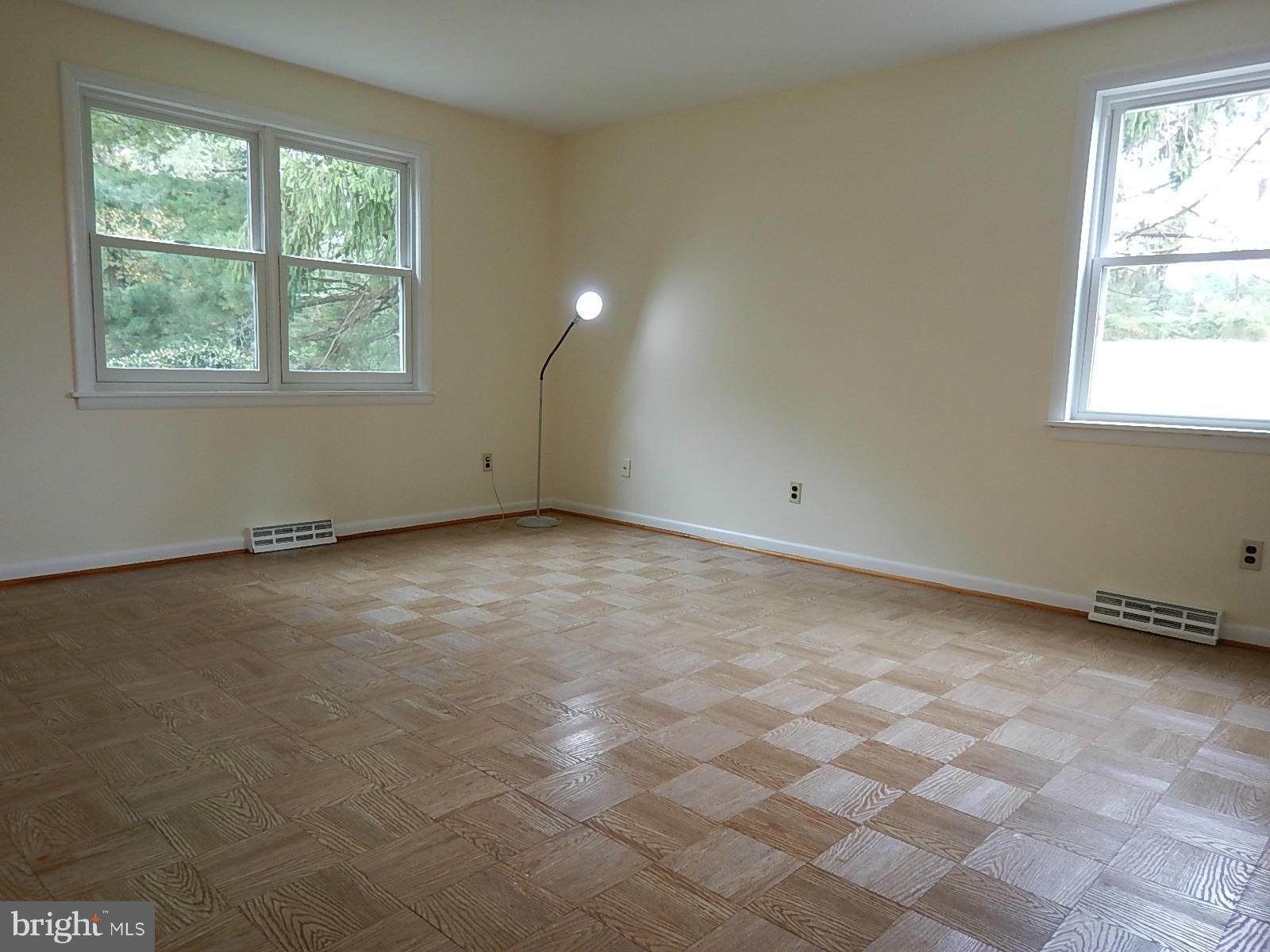 11707 Chapman Road Kingsville, MD 21087 - Photo 24 of 30 Family Room