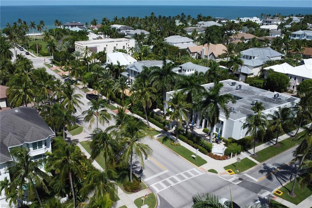 175 5th Avenue South, Unit 4 Naples, FL 34102 - Photo 33 of 50 Gallery Image 33