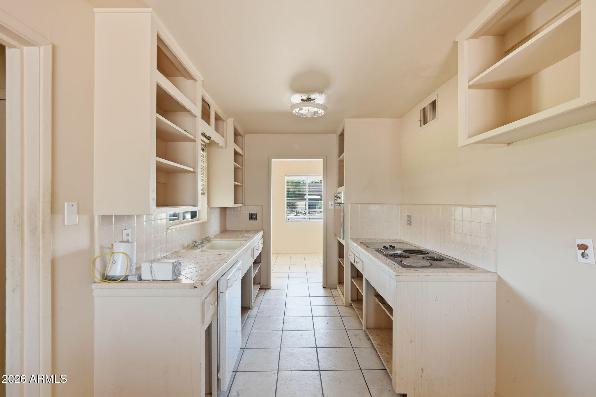 2743 West Ocotillo Road Phoenix, AZ 85017 - Photo 13 of 35 013_ListerPros