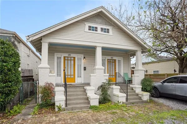 $1,600 | 615 Bellecastle Street, New Orleans, LA 70115