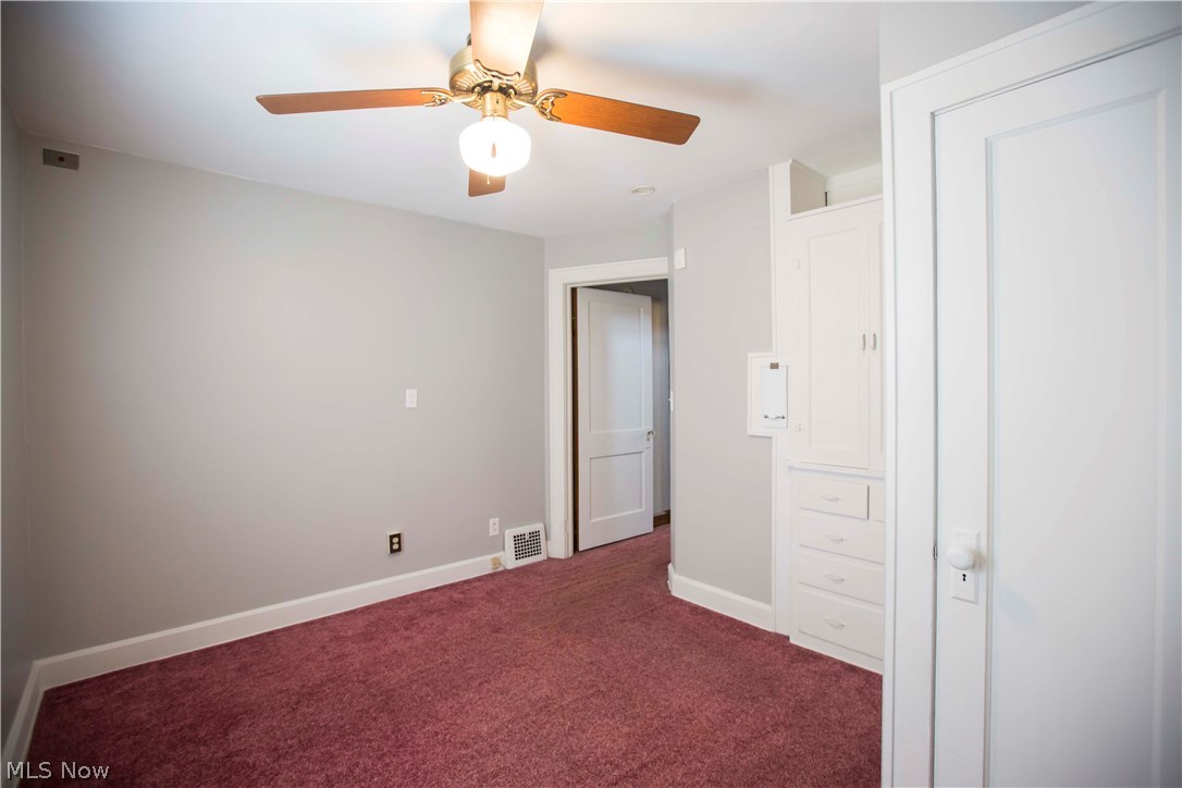 1517 Breiding Road Akron, OH 44310 - Photo 23 of 31