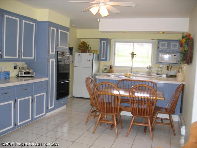 T661 Stalker Hill Road Thompson, PA 18465 - Photo 4 of 10 Gallery Image 4