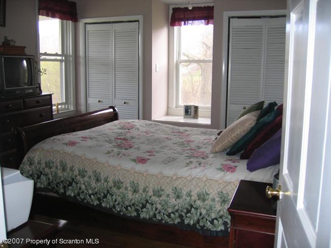 T661 Stalker Hill Road Thompson, PA 18465 - Photo 8 of 10 Gallery Image 8
