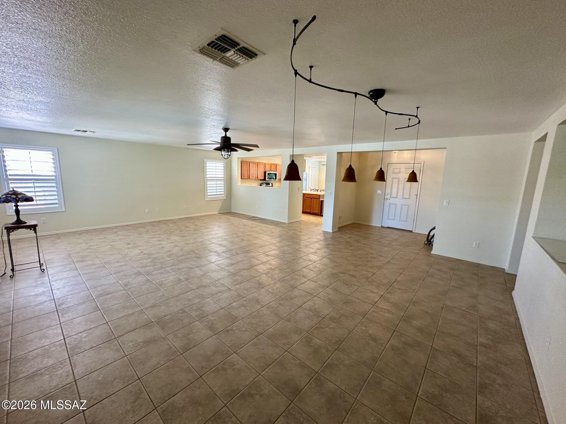 10925 South Raptor Court Vail, AZ 85641 - Photo 3 of 17