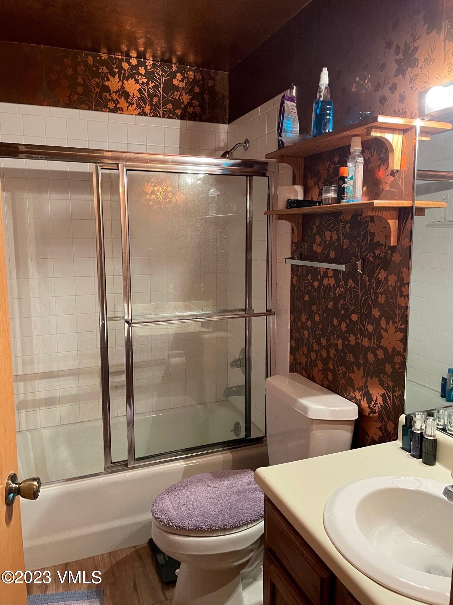1030 Lions Ridge Loop, Unit 205 Vail, CO 81657 - Photo 9 of 15 snowfox bath 2