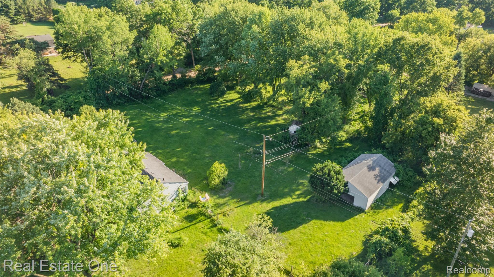 9585 North Eston Road Clarkston, MI 48348 - Photo 48 of 60 9585 N Eston - OnDemand Pix Photography (38).jpg