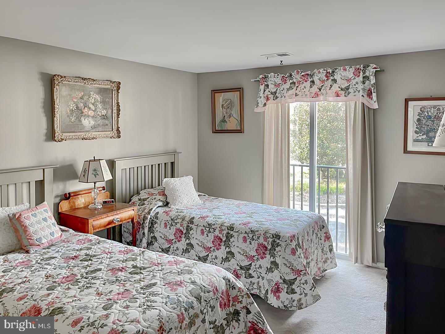 18 West Close Moorestown, NJ 08057 - Photo 10 of 16