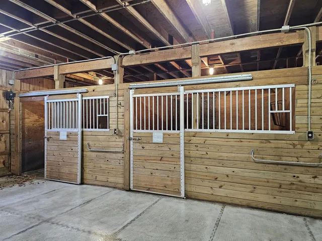 a view of walk in closet