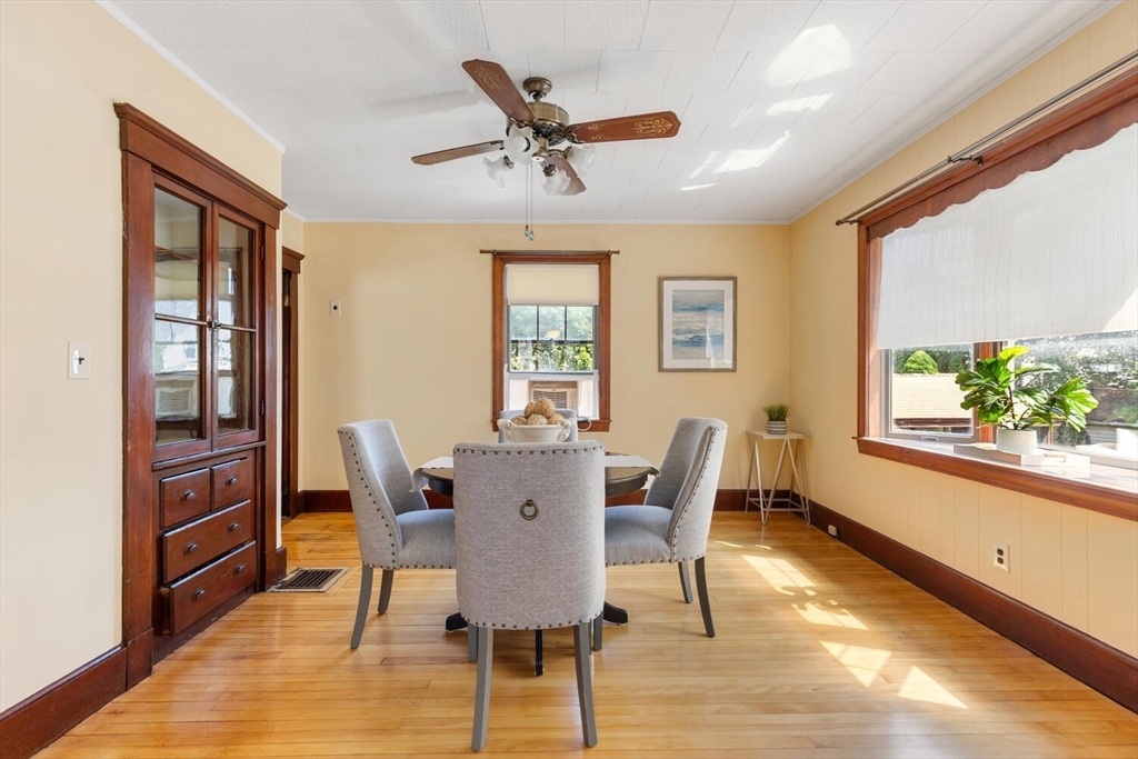 24 Endicott Street Saugus, MA 01906 - Photo 11 of 38