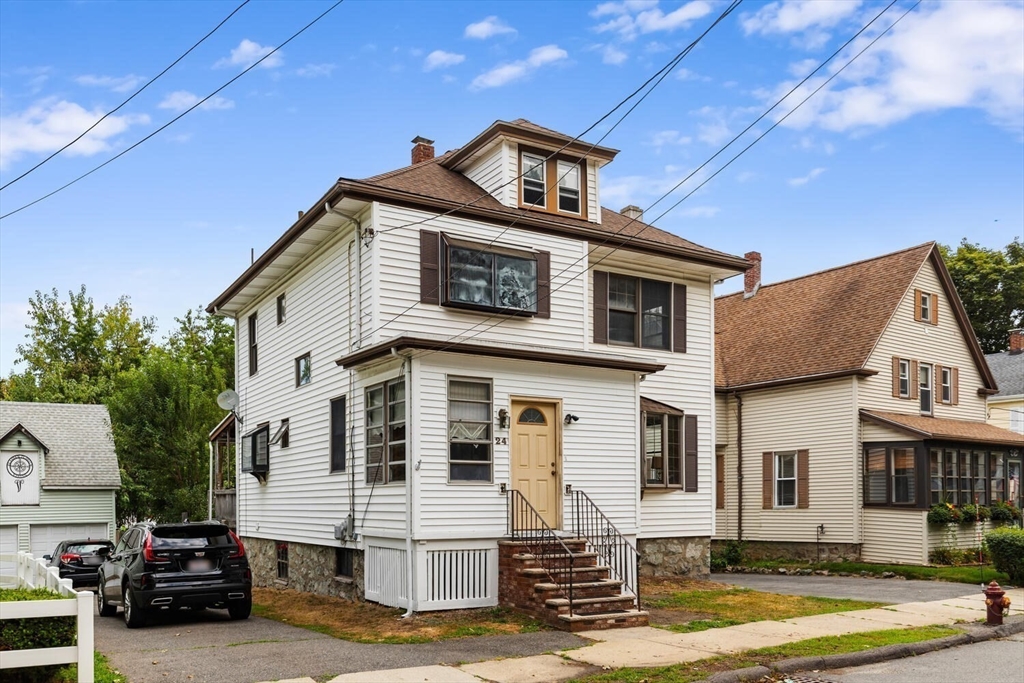 24 Endicott Street Saugus, MA 01906 - Photo 3 of 38