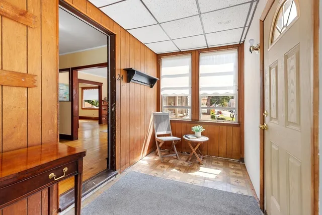 $607,000 | 24 Endicott Street, Saugus, MA 01906