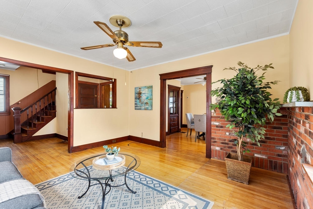 24 Endicott Street Saugus, MA 01906 - Photo 10 of 38