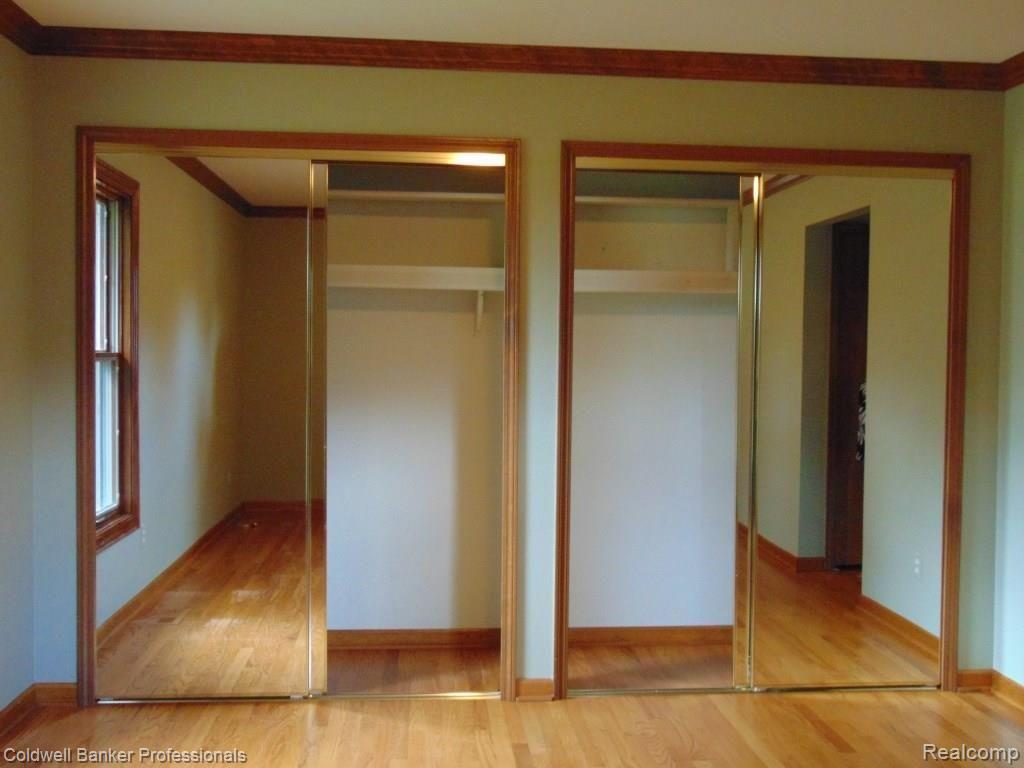 21237 Parklane Road Farmington Hills, MI 48335 - Photo 19 of 56