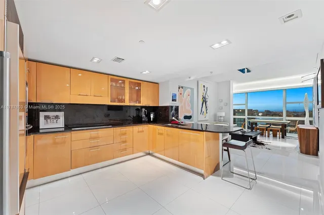 $19,900 | 6801 Collins Avenue, Unit PH01PH02, Miami Beach, FL 33141